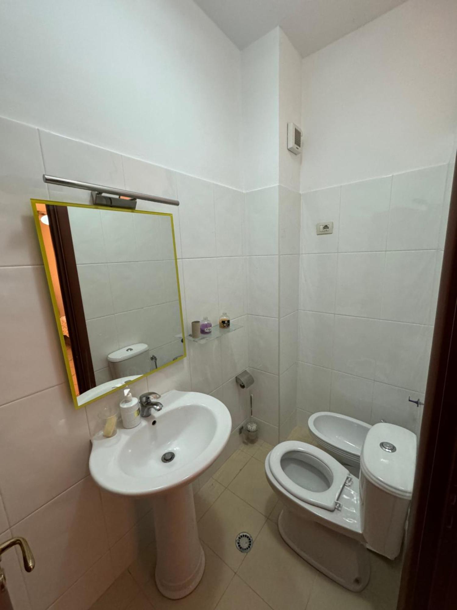 3 Bedrooms Apartment Shkodër Esterno foto