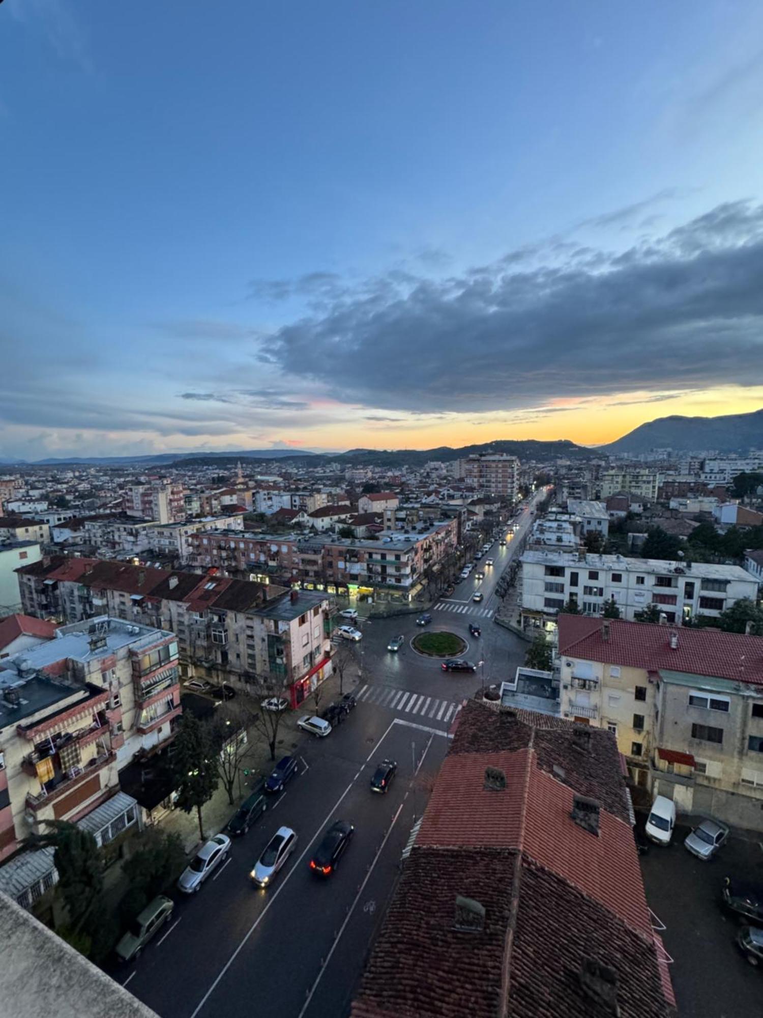 3 Bedrooms Apartment Shkodër Esterno foto