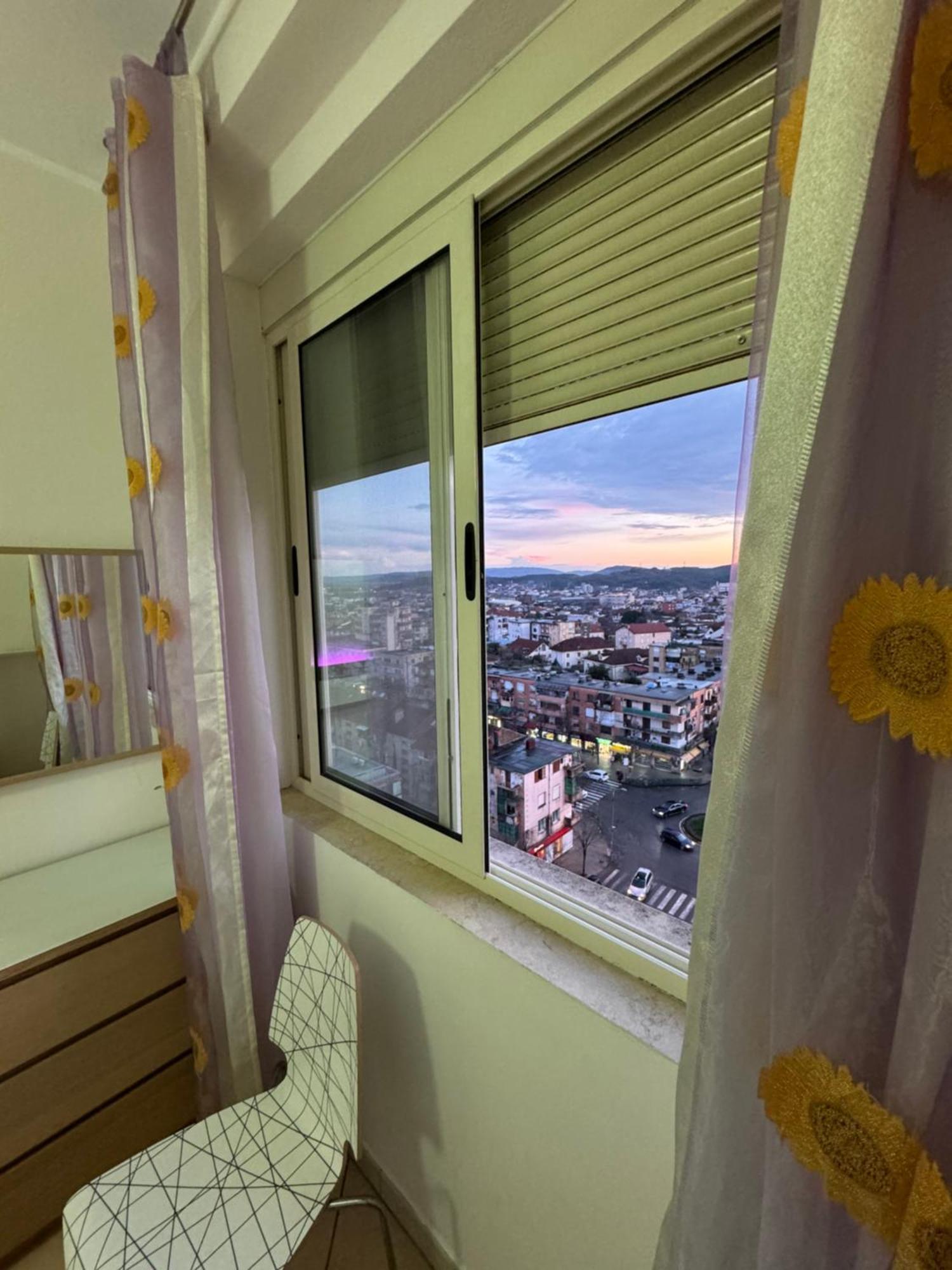 3 Bedrooms Apartment Shkodër Esterno foto